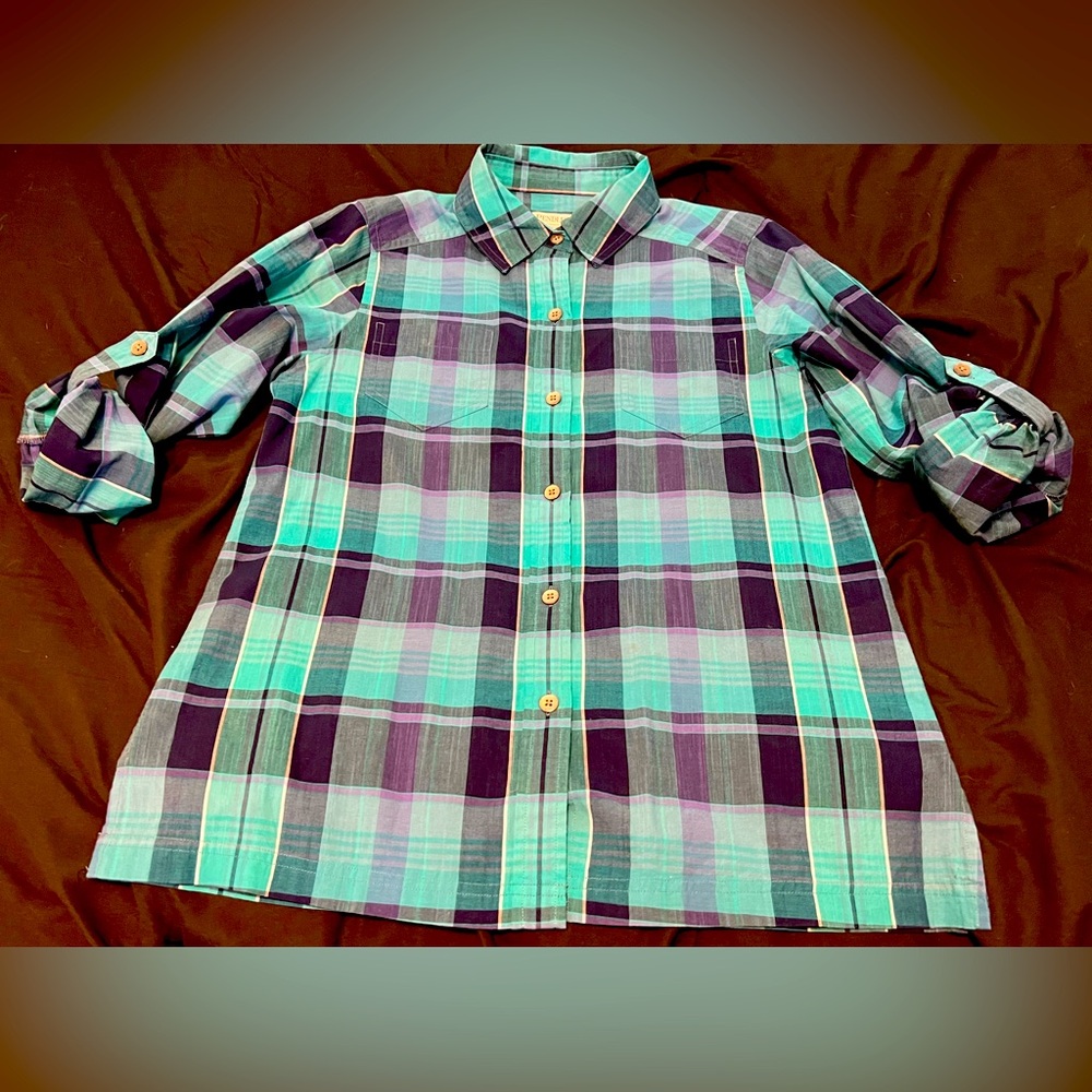 Women’s size small Pendleton plaid button up.